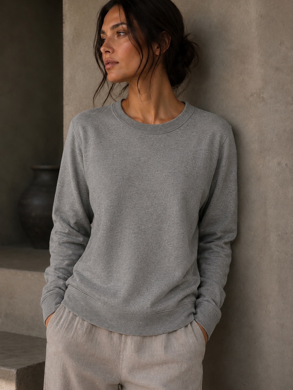 Uniqlo sz M Classic Crewneck Sweatshirt in Heather Gray cotton blend great cond
